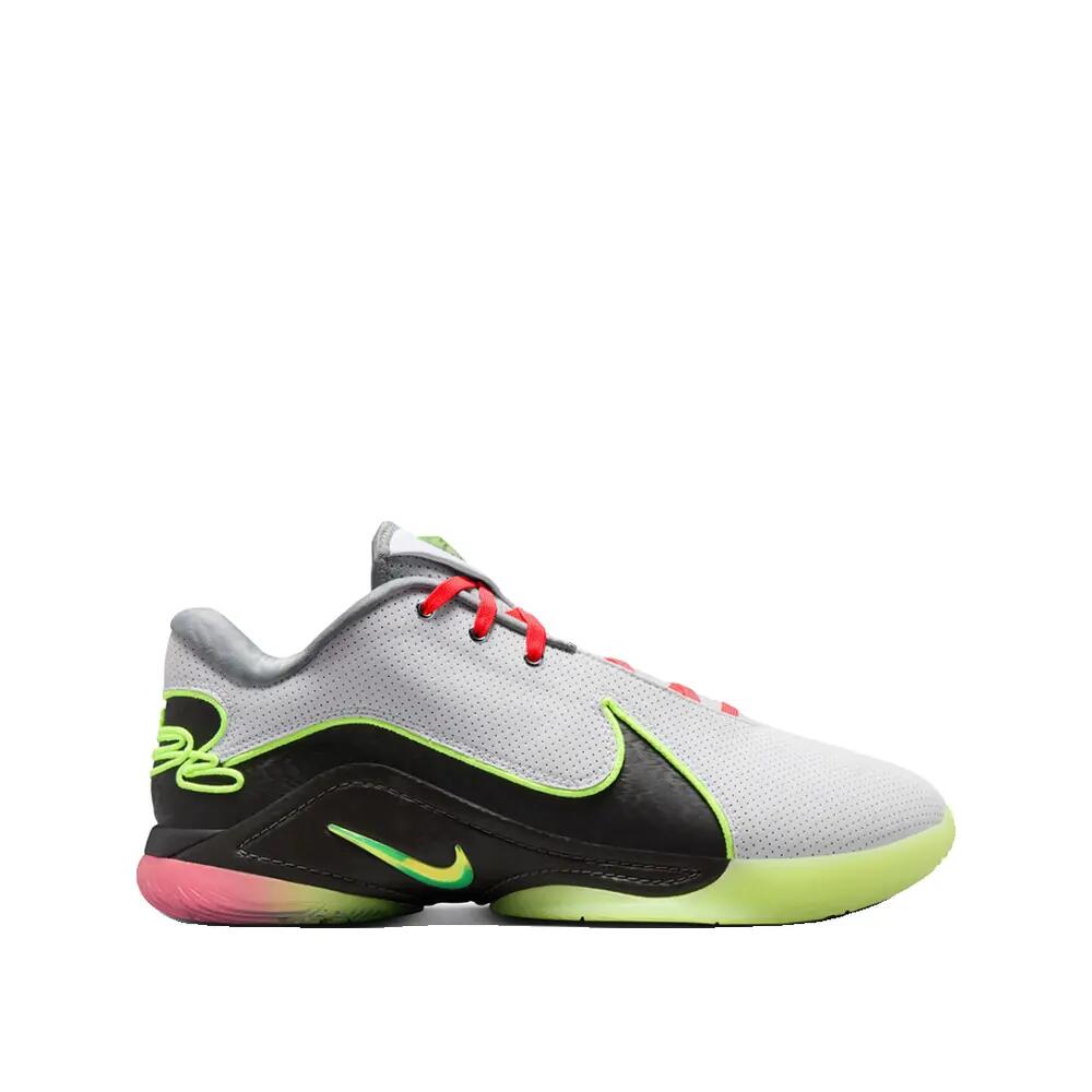 NIKE picture