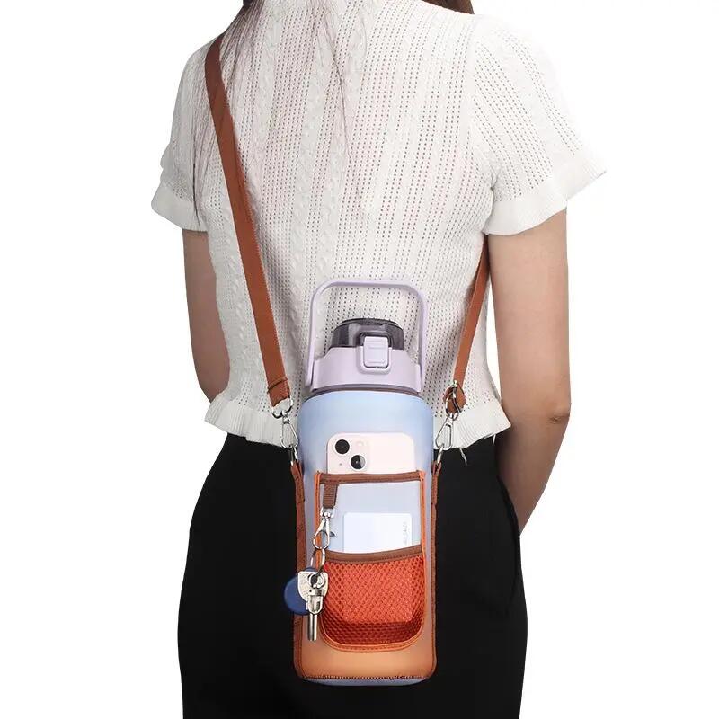Housse universelle pour bouteille d'eau de 1,9 litre (64 oz) avec motif camoufla 3/5
