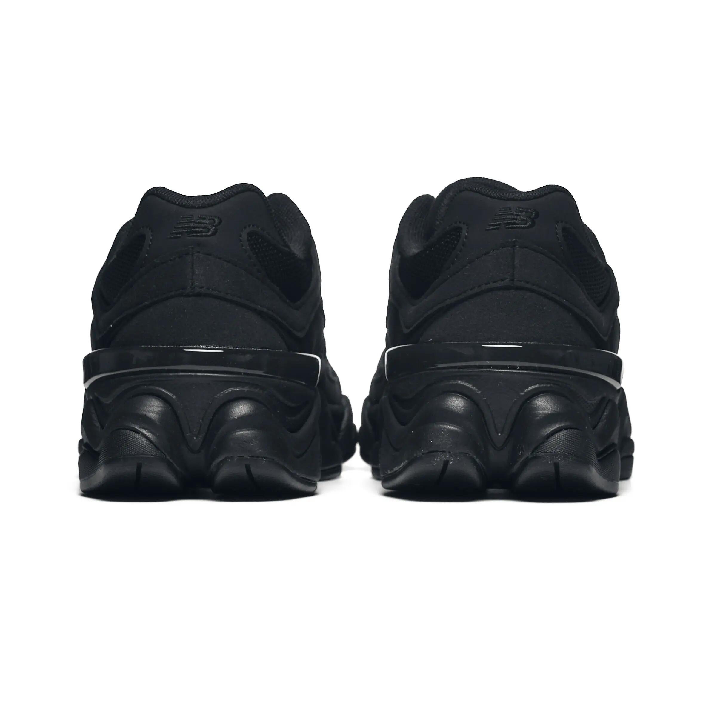 New Balance 9060 Triple Black (GS) 6/6