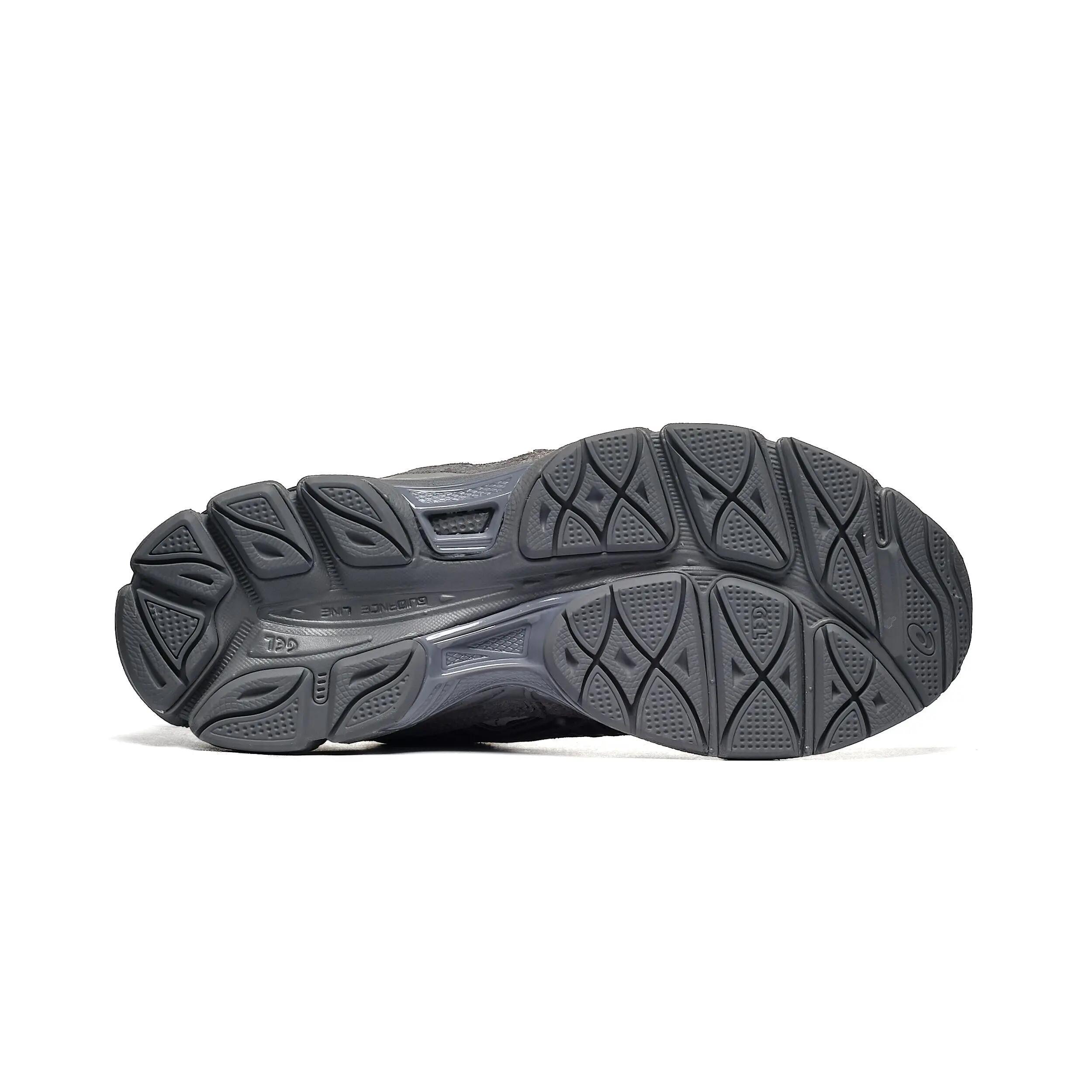Gel-NYC Obsidian Grey 5/6