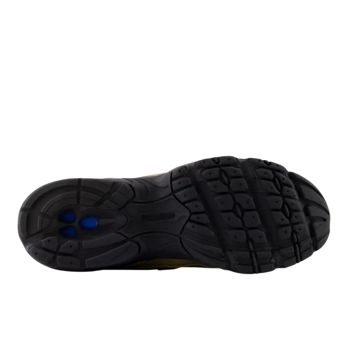 Chaussures New Balance 740v2 Noir 4/5