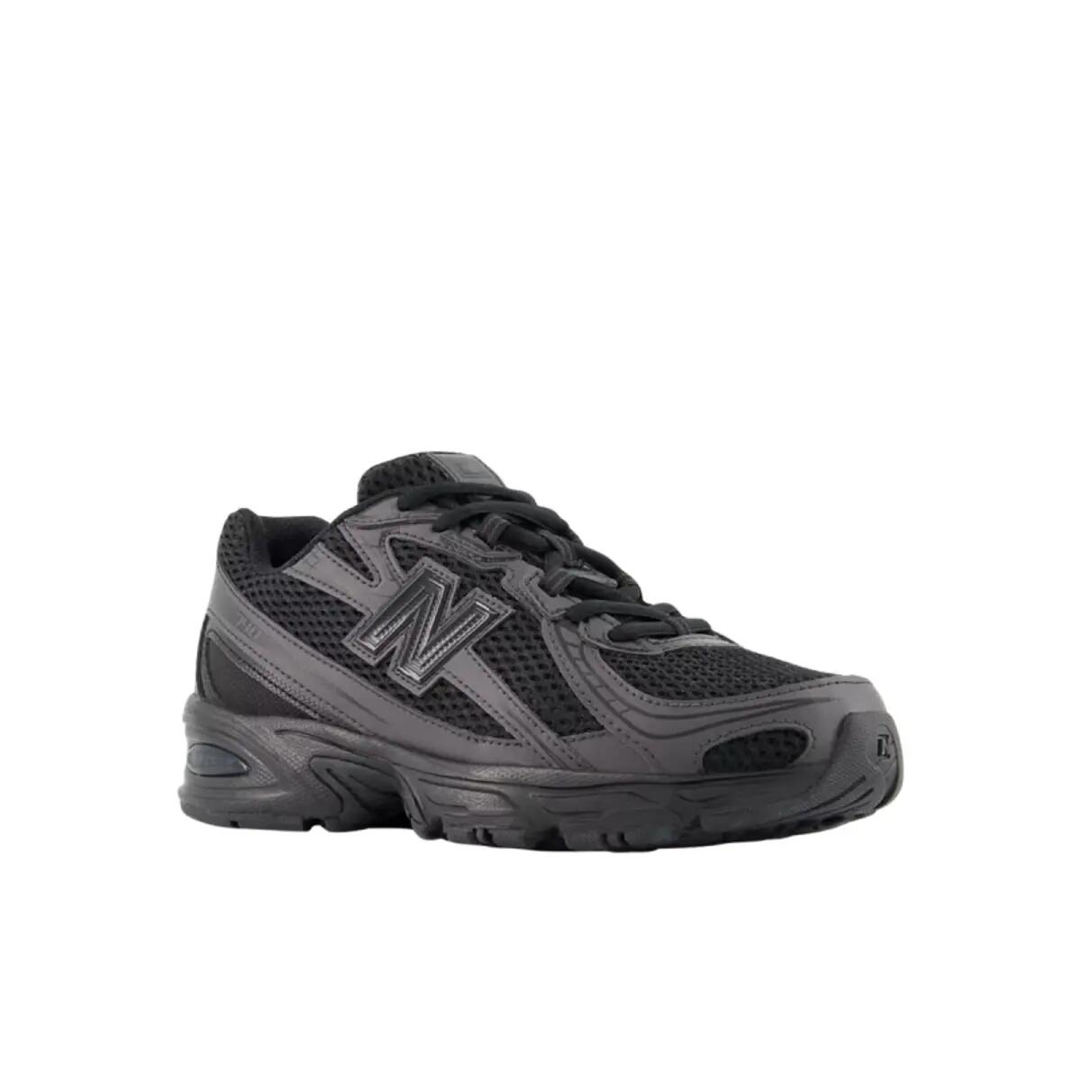 Chaussures New Balance 740 4/5
