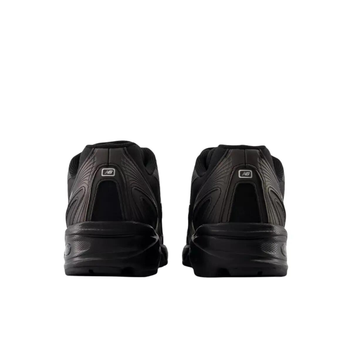 Zapatos New Balance U740 BS2 Negro 6/6