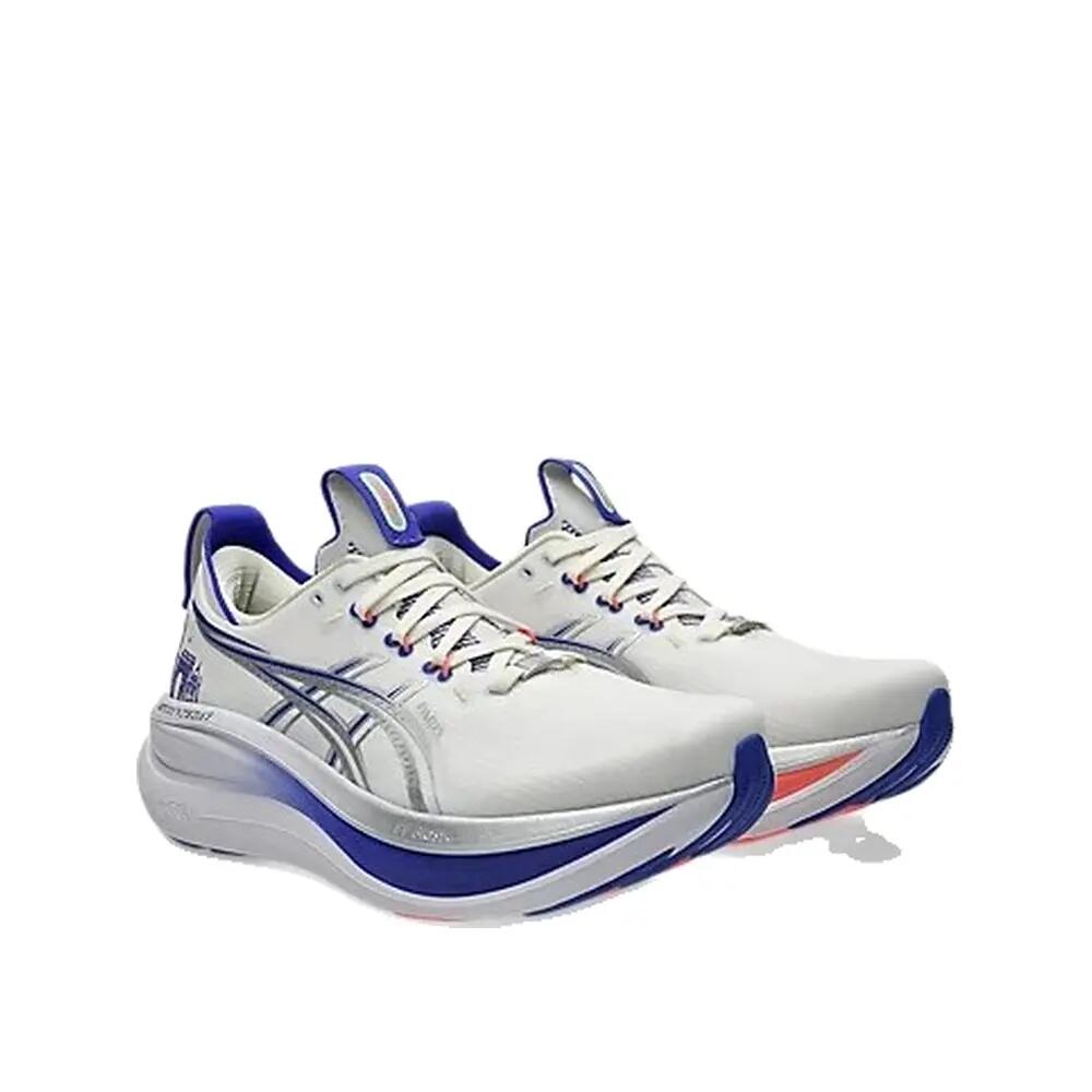 Chaussures de course Asics Gel-Nimbus 28 Paris Couleur Crème/Argent 2/4