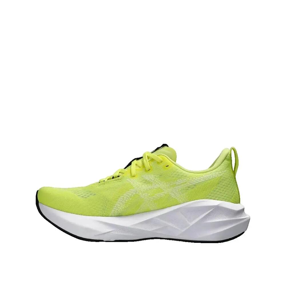 Hardloopschoenen ASICS Novablast 5 Geel 3/4