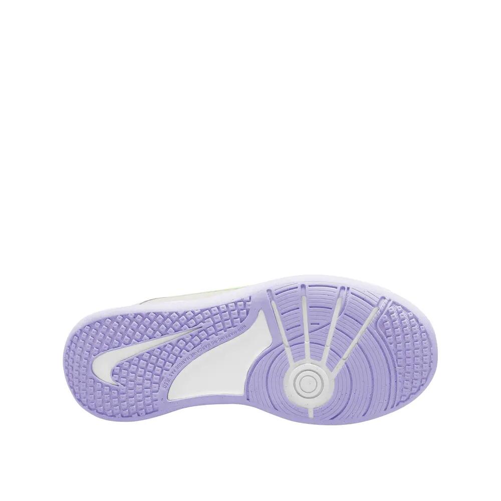 Chaussures Nike Omni Multi-Court Beige 2/2