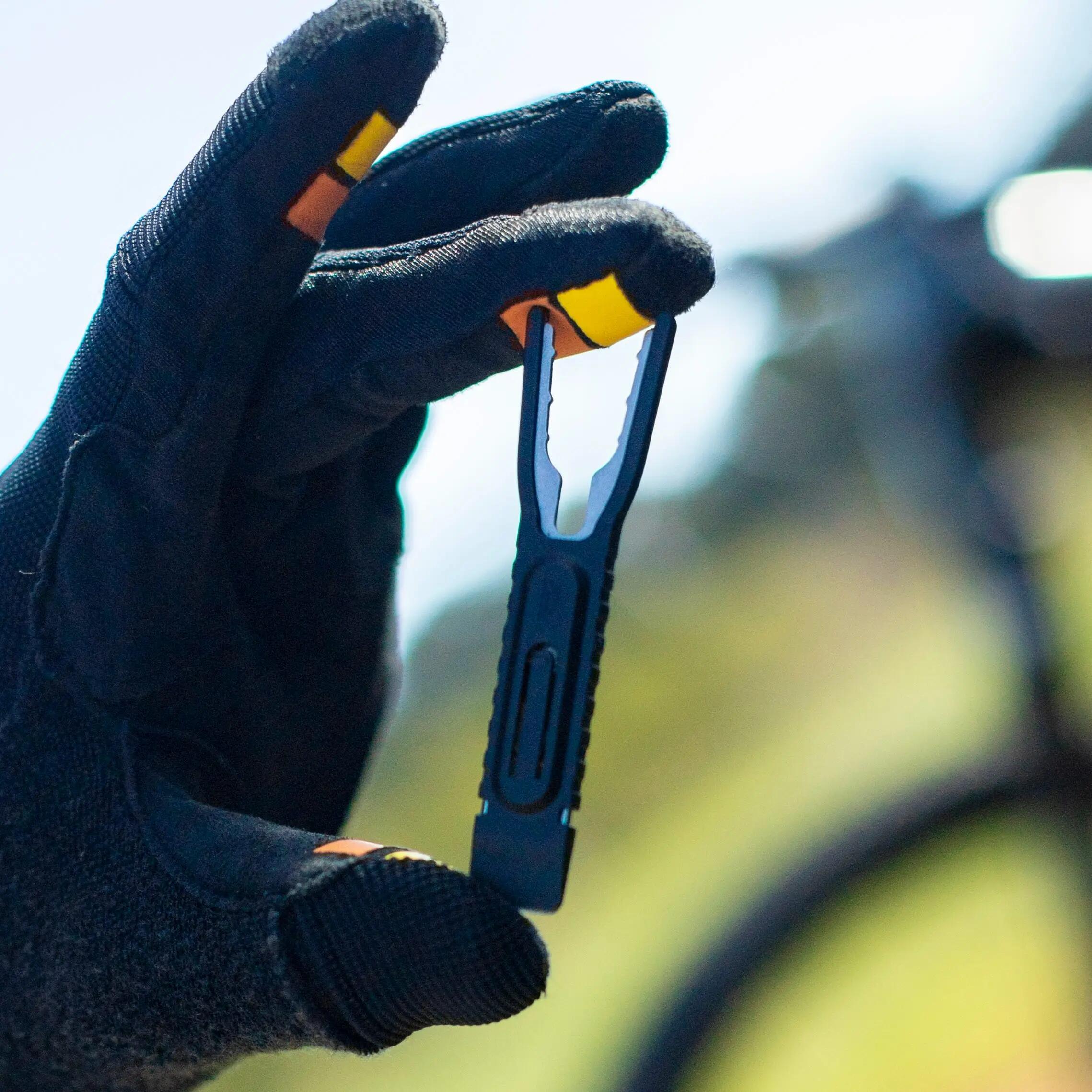 Outil valve tubeless Nutcracker Ryder Innovation acier renforcé 2/4