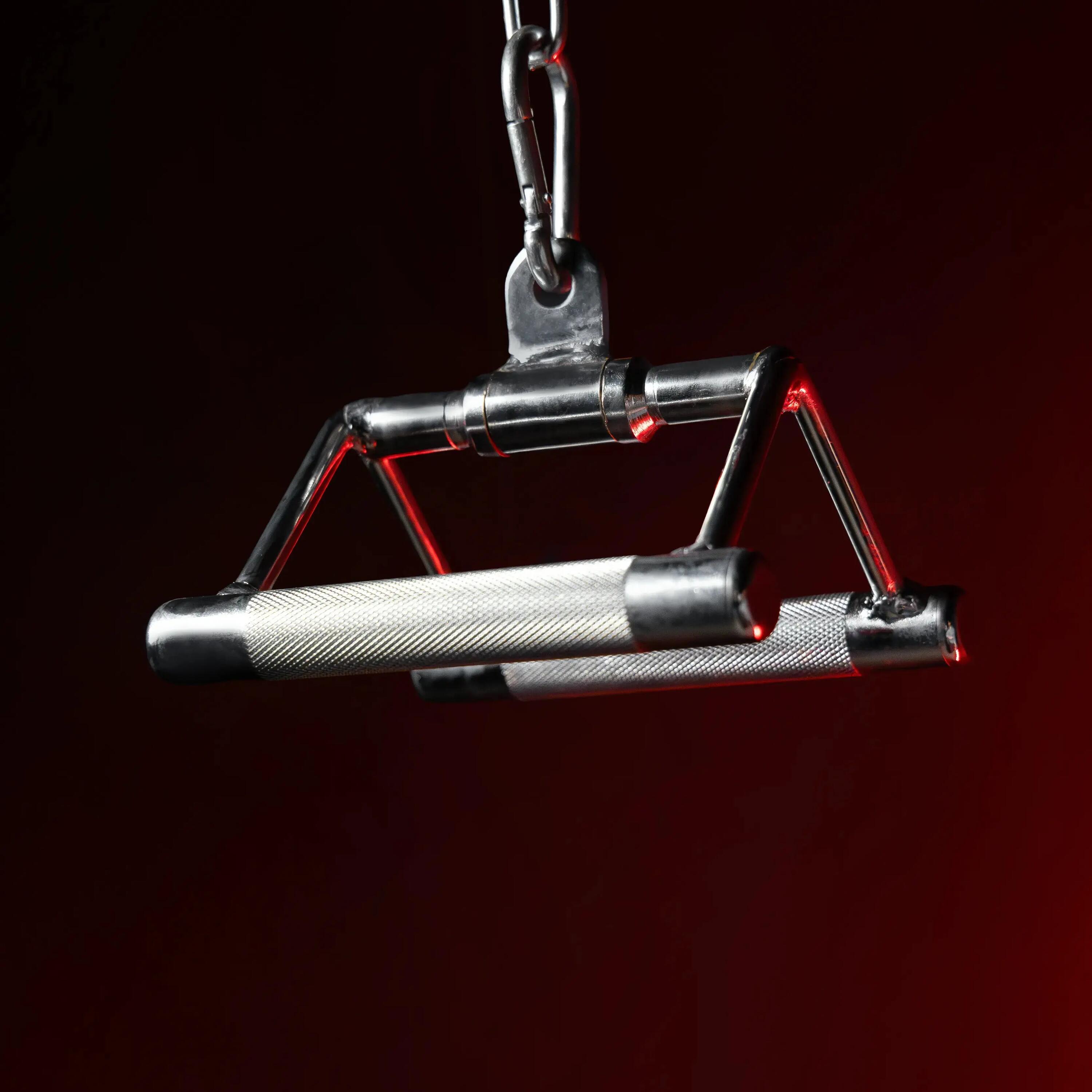 TRIÂNGULO DE TRACÇÃO COM ELEMENTO DE FIXAÇÃO | ACESSÓRIO DE MUSCULAÇÃO 6/8
