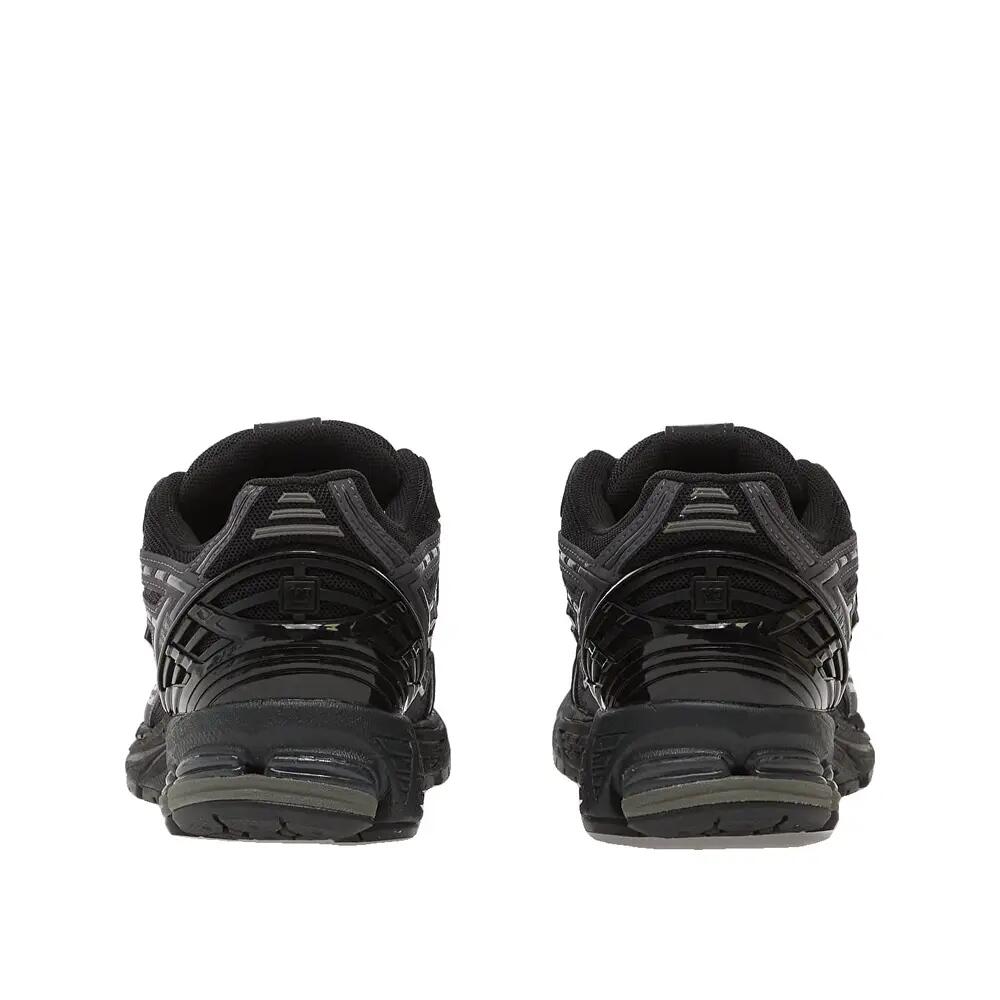 Schoenen New Balance 1906R Zwart 4/6