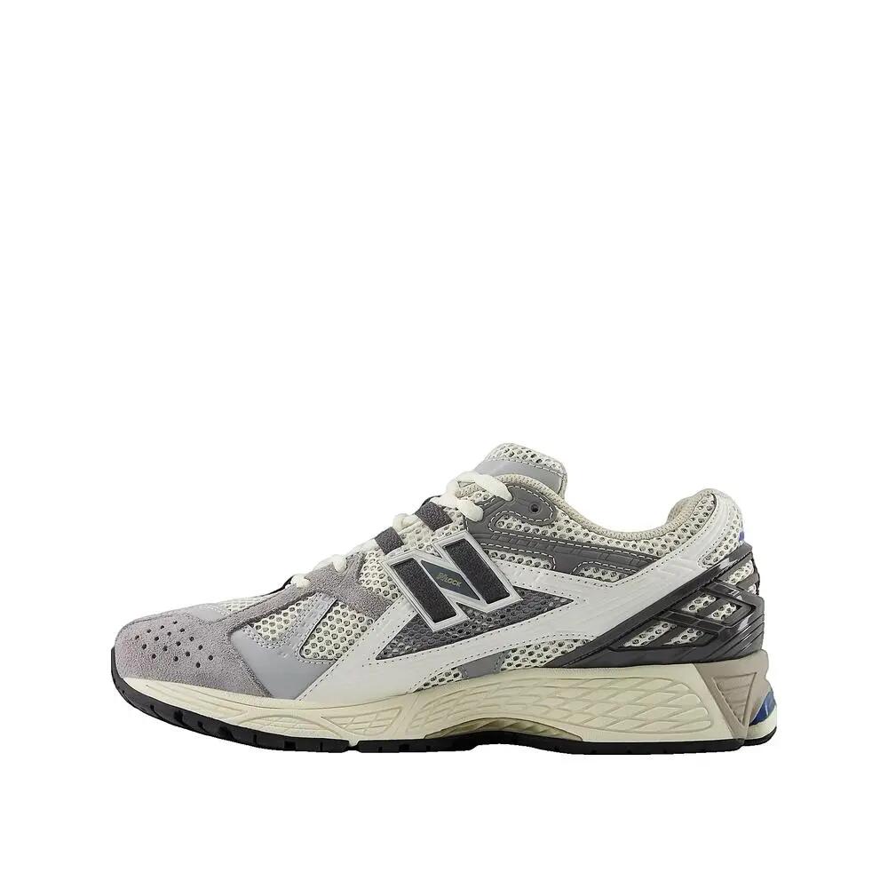 Chaussures New Balance 1906 Utility Grises 3/4