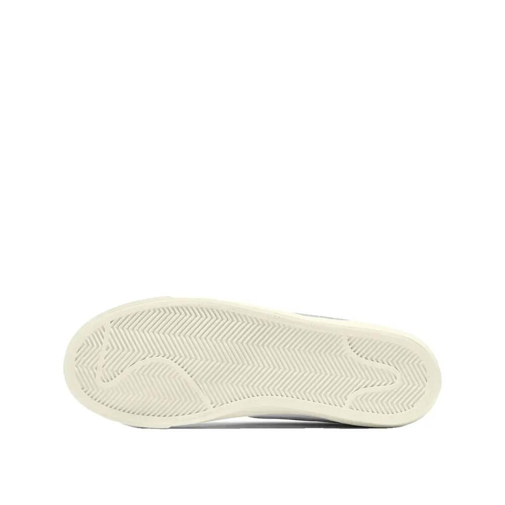 Baskets Casual pour Femme Nike BLAZER MID 77 CZ1055 101  Blanc 3/3