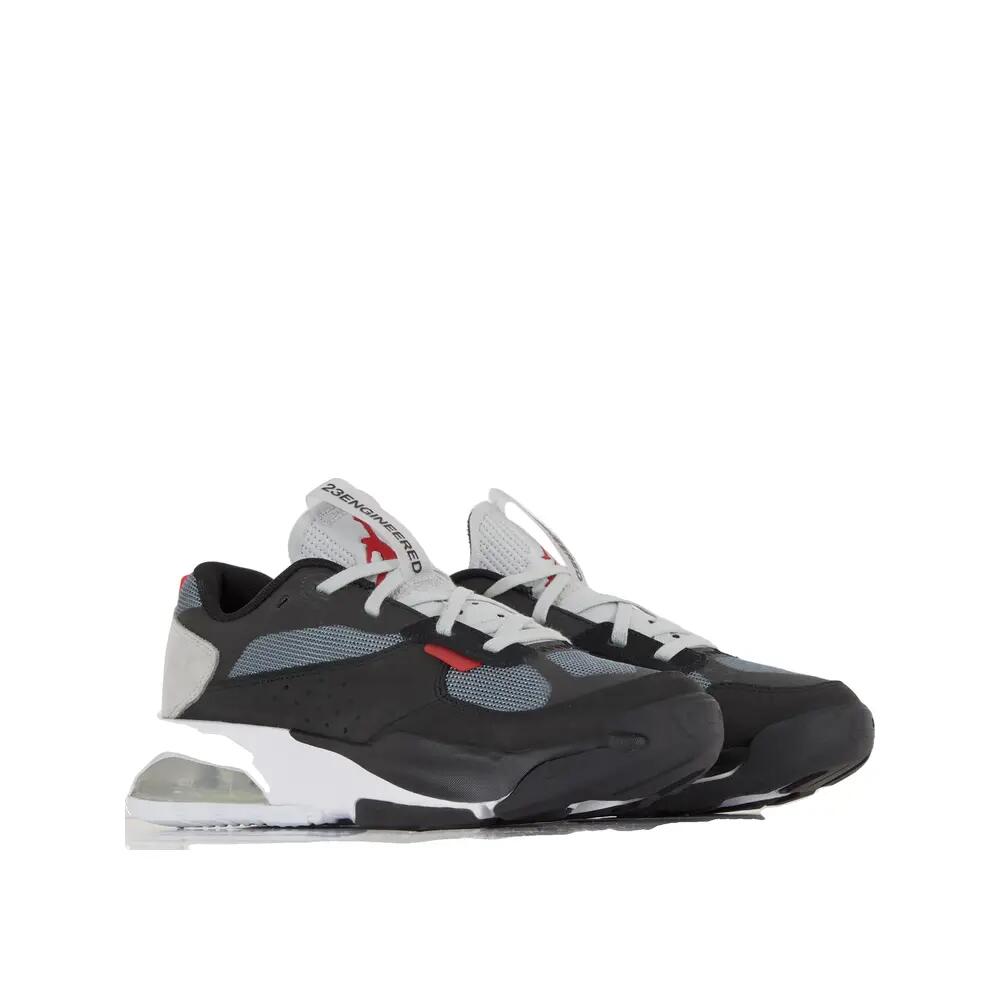 Zapatillas Nike Jordan Air 200E Negro/Rojo Universitario/Gris Humo/Blanco 2/6
