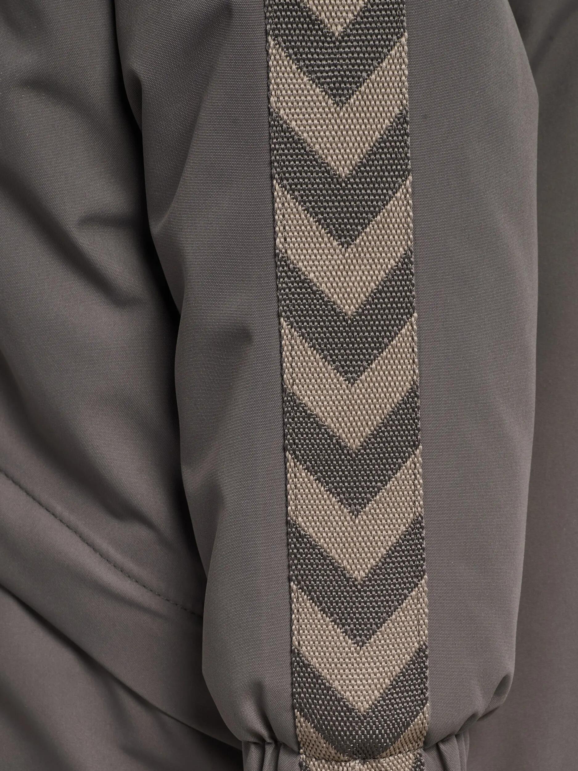 Kurtka dziecięca Hummel Chevron WP 10K 4/6