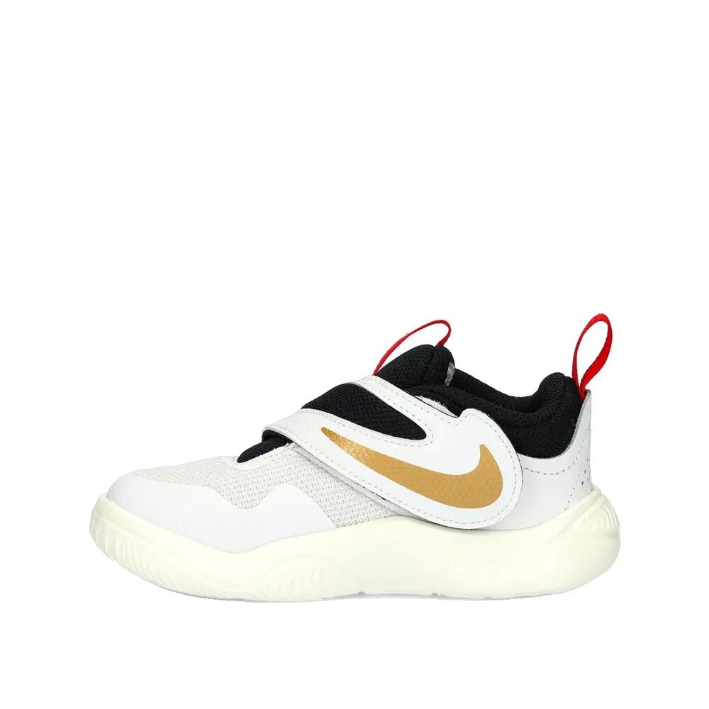 Nike Team Hustle D 11 Shoes White/Black/Metallic Gold/University Red 3/5