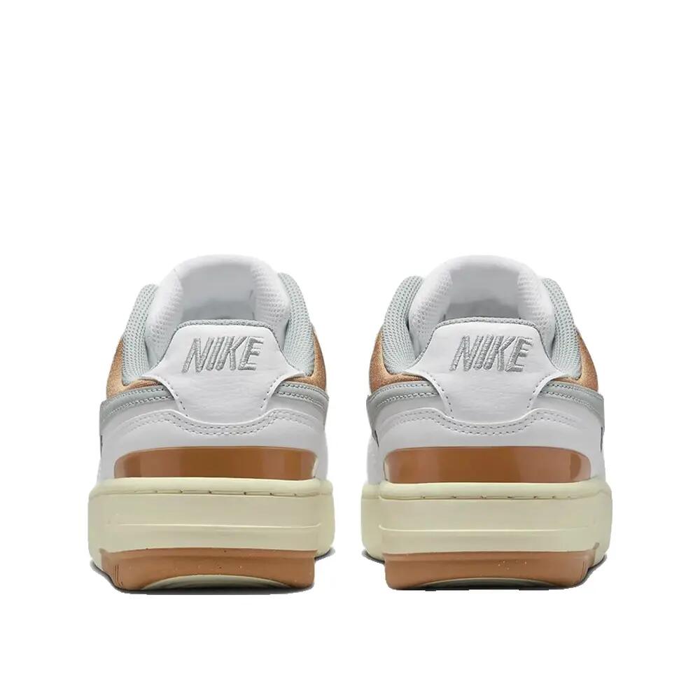 Chaussures Nike Femme Cuir Blanc 6/8