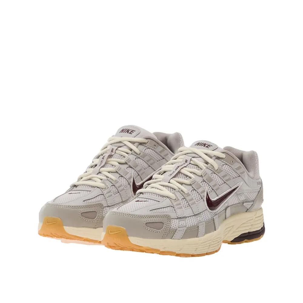 Zapatos Nike P-6000 Gris College/Borgoña 5/6