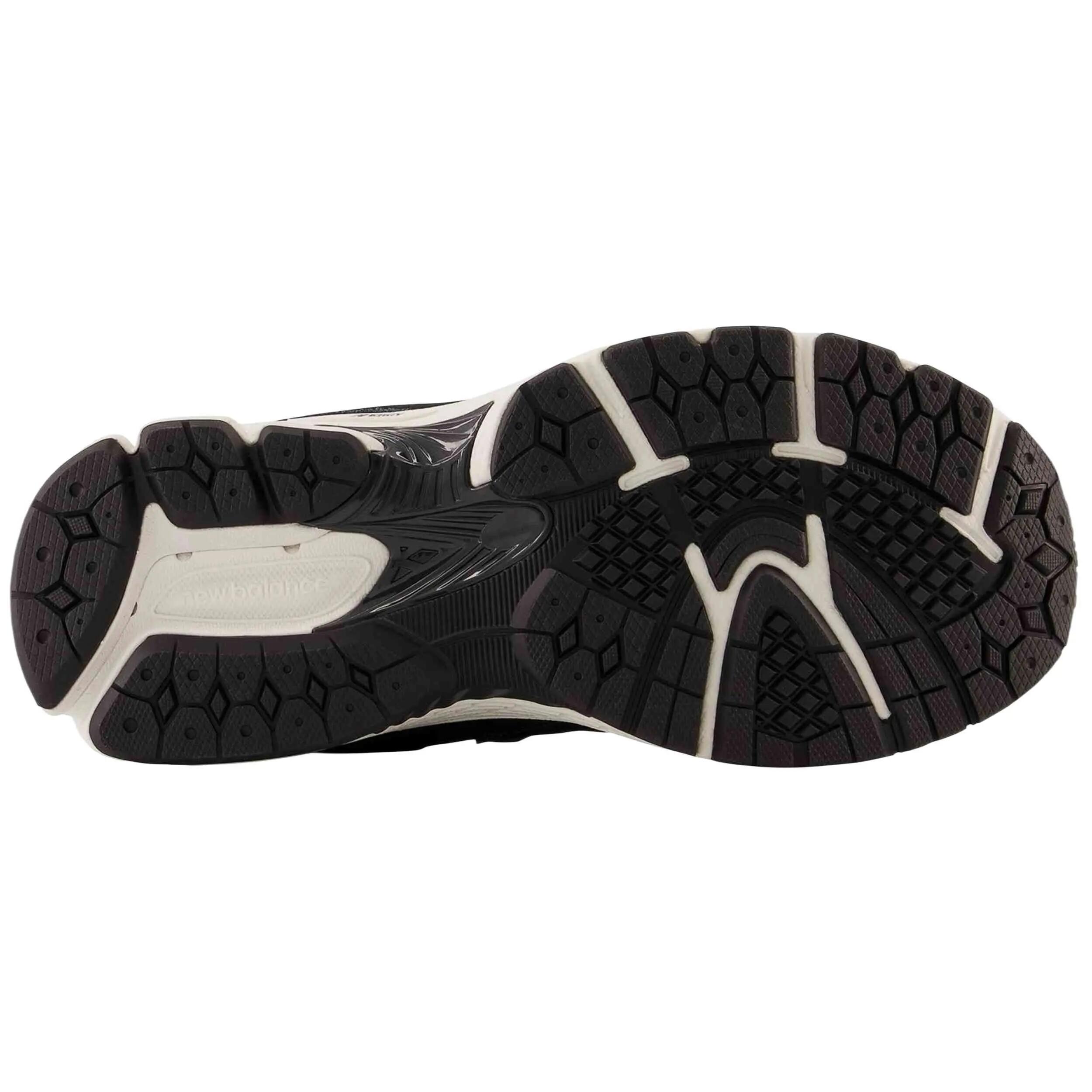Baskets New Balance modèle GC2002BK pour unisexe 4/4
