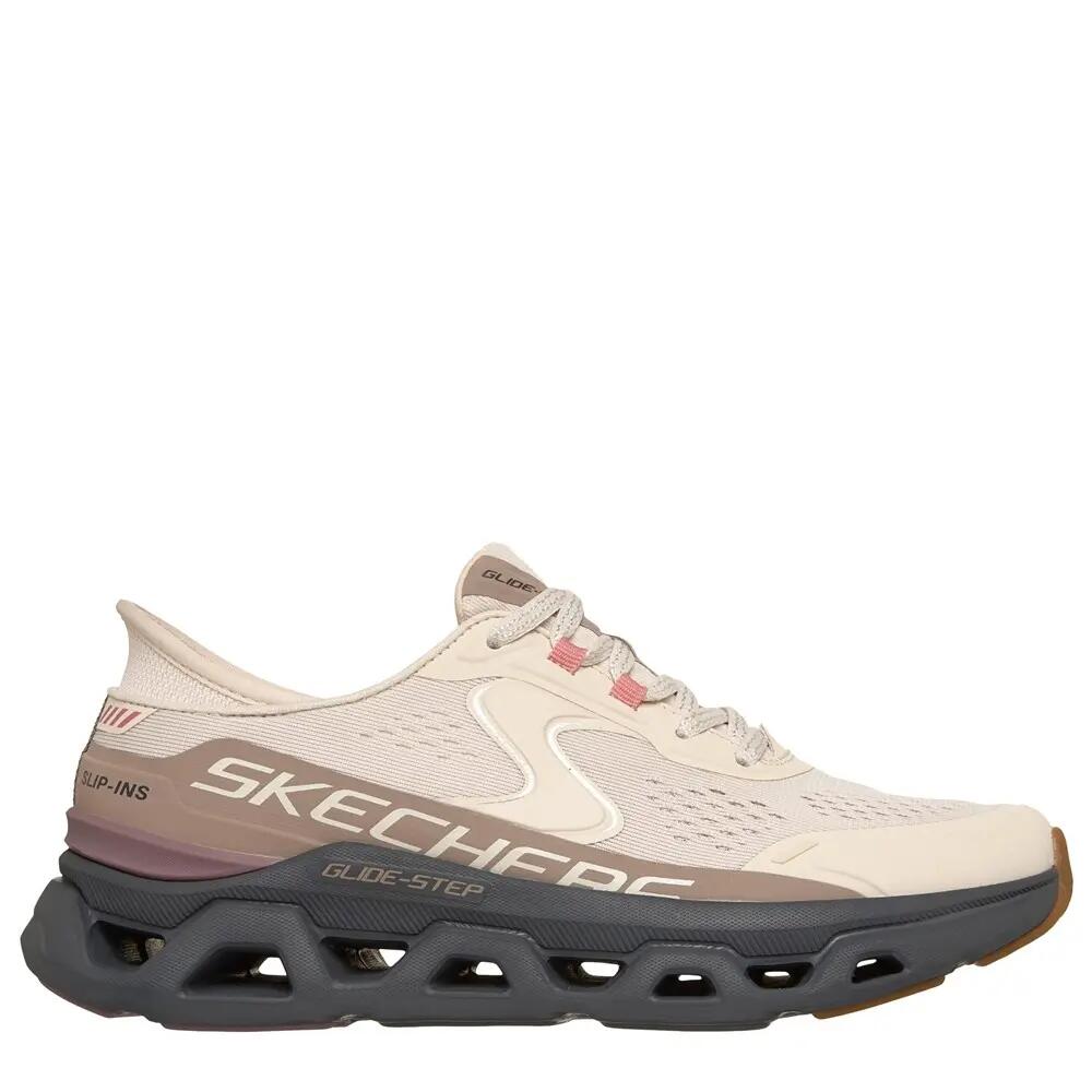 SKECHERS picture