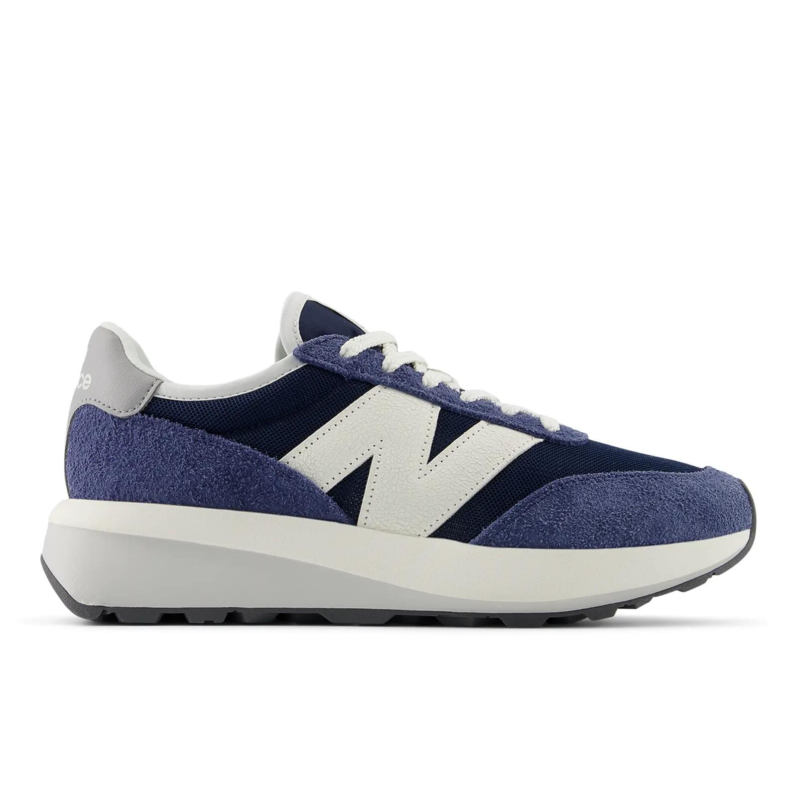 NEW BALANCE picture