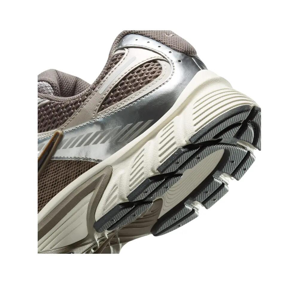Baskets Nike V5 RNR 7/7