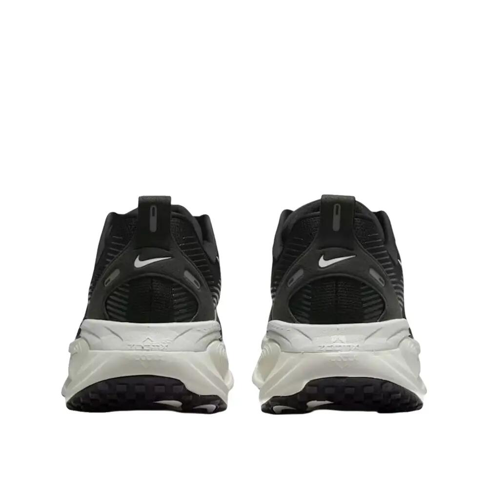 Scarpe  Vomero 18 Black Coconut Milk Light Iron Ore Summit White 6/6