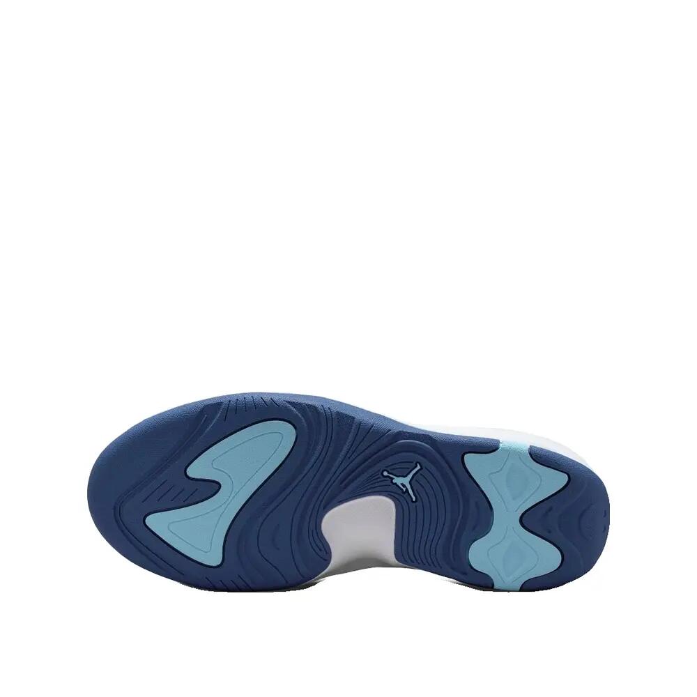 Buty do koszykówki Nike Max Aura 7 Białe/Srebrne 3/4