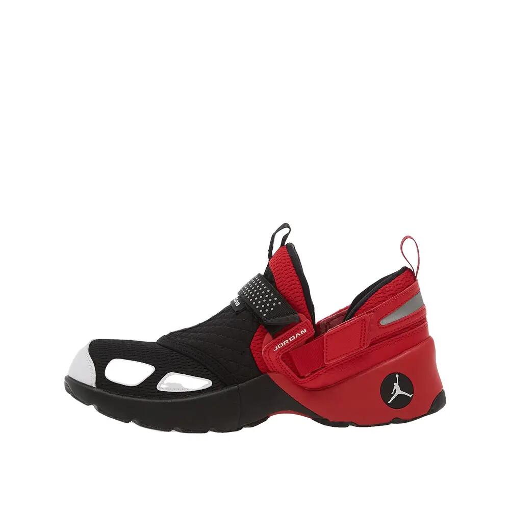 Chaussures de basketball Nike Trunner LX Noir/Blanc/Rouge universitaire 6/6