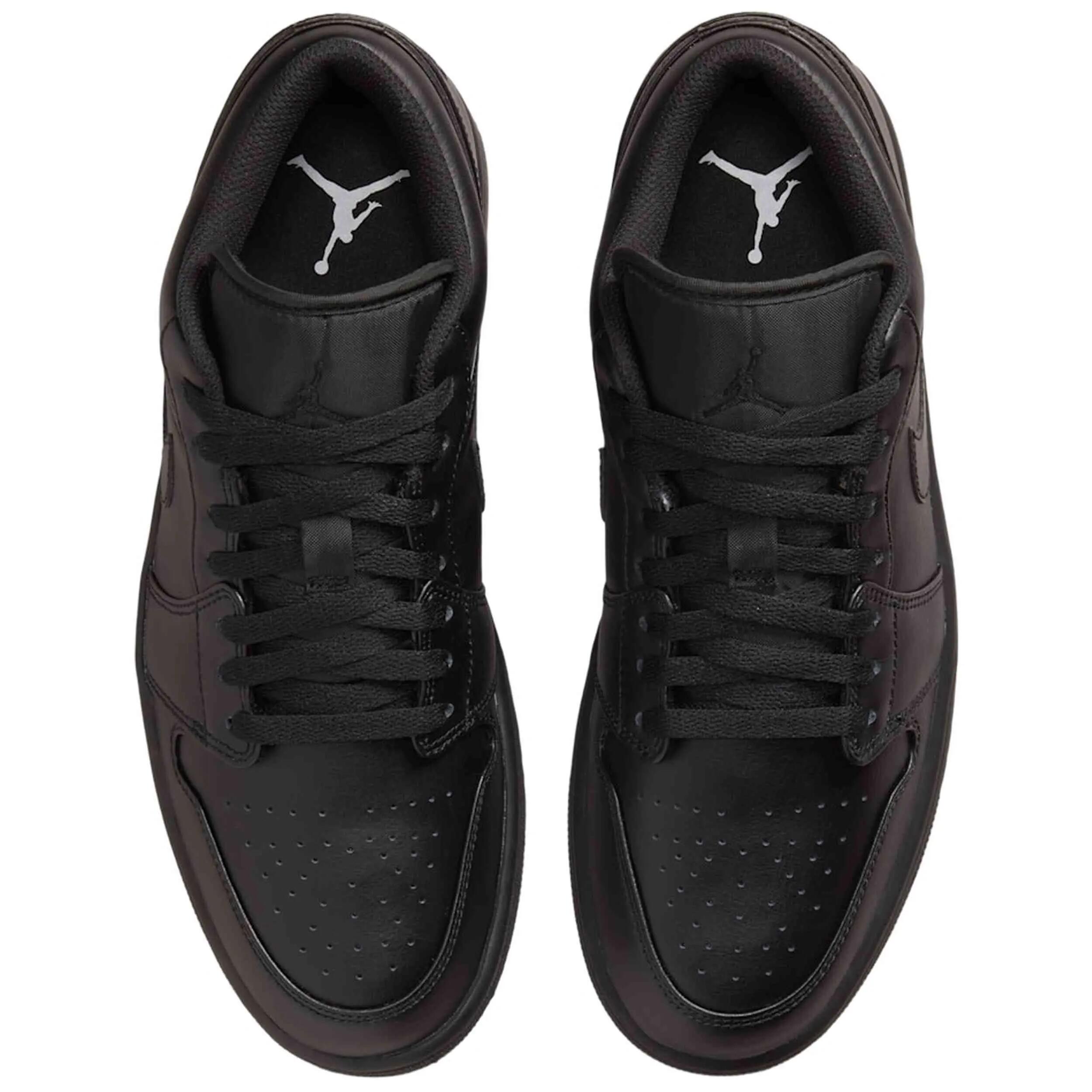 Jordan 1 Low Triple Black 4/5