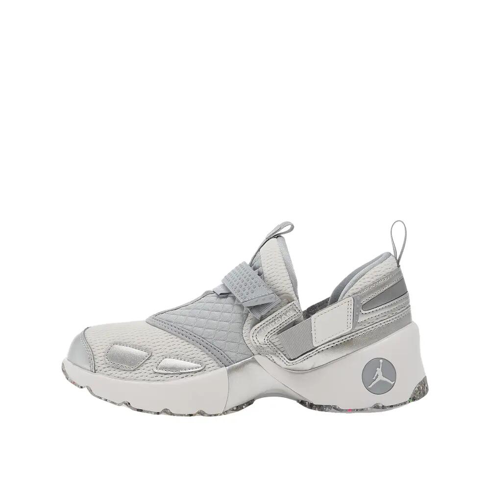Chaussures de basket Nike Trunner LX Gris loup/Blanc sommet/Argent réfléchissant 6/6
