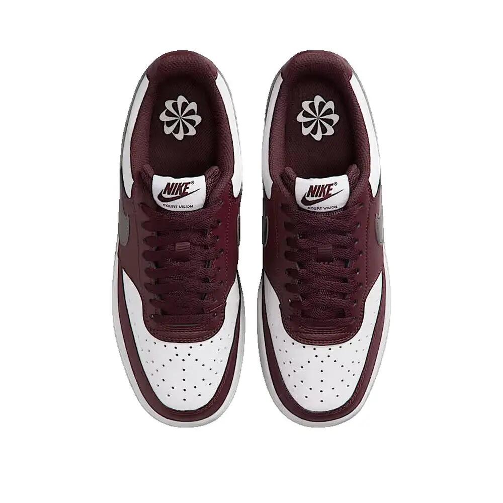Scarpe Nike Court Vision Low Next Nature Bianco/Mtlc Pewter/Burgundy Crush 2/3