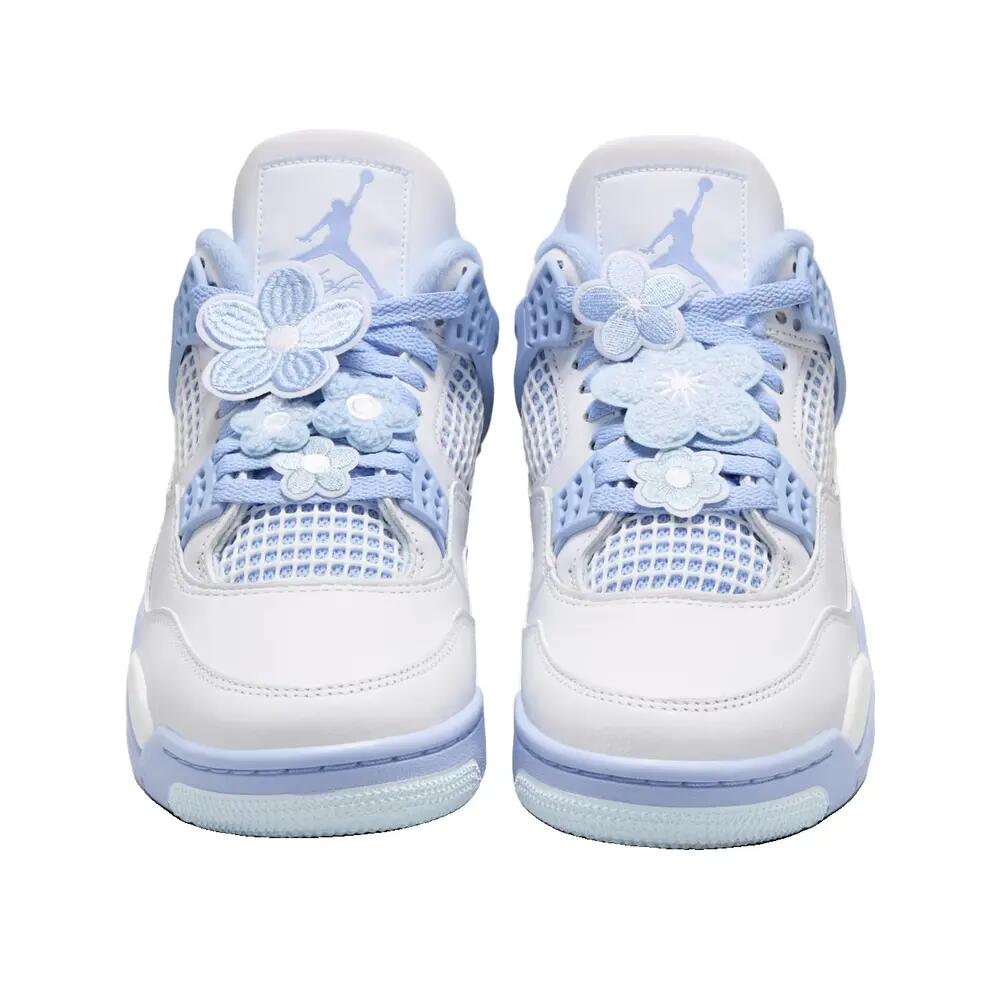 4 Retro Forget Me Not 8/10