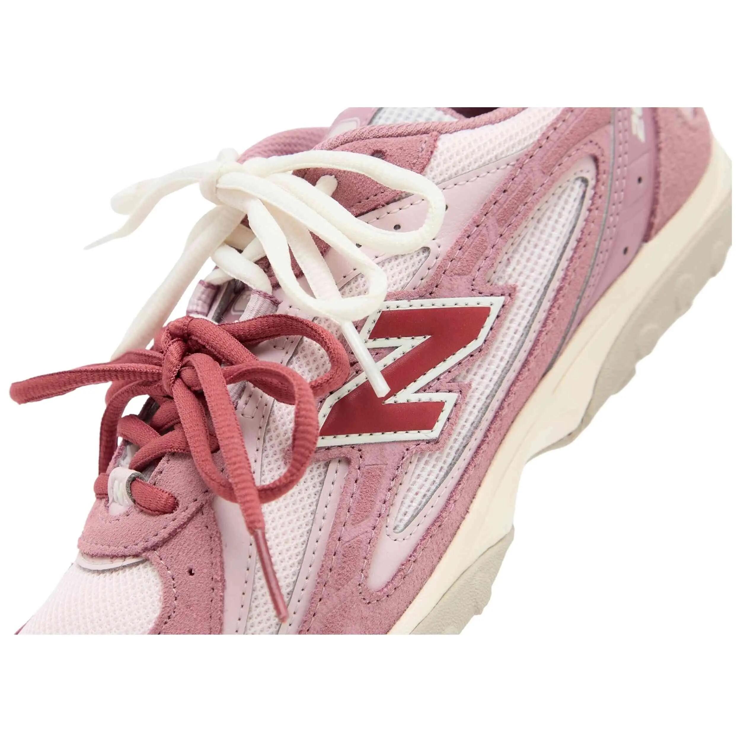 Baskets New Balance modèle 204L pour unisexe 4/5