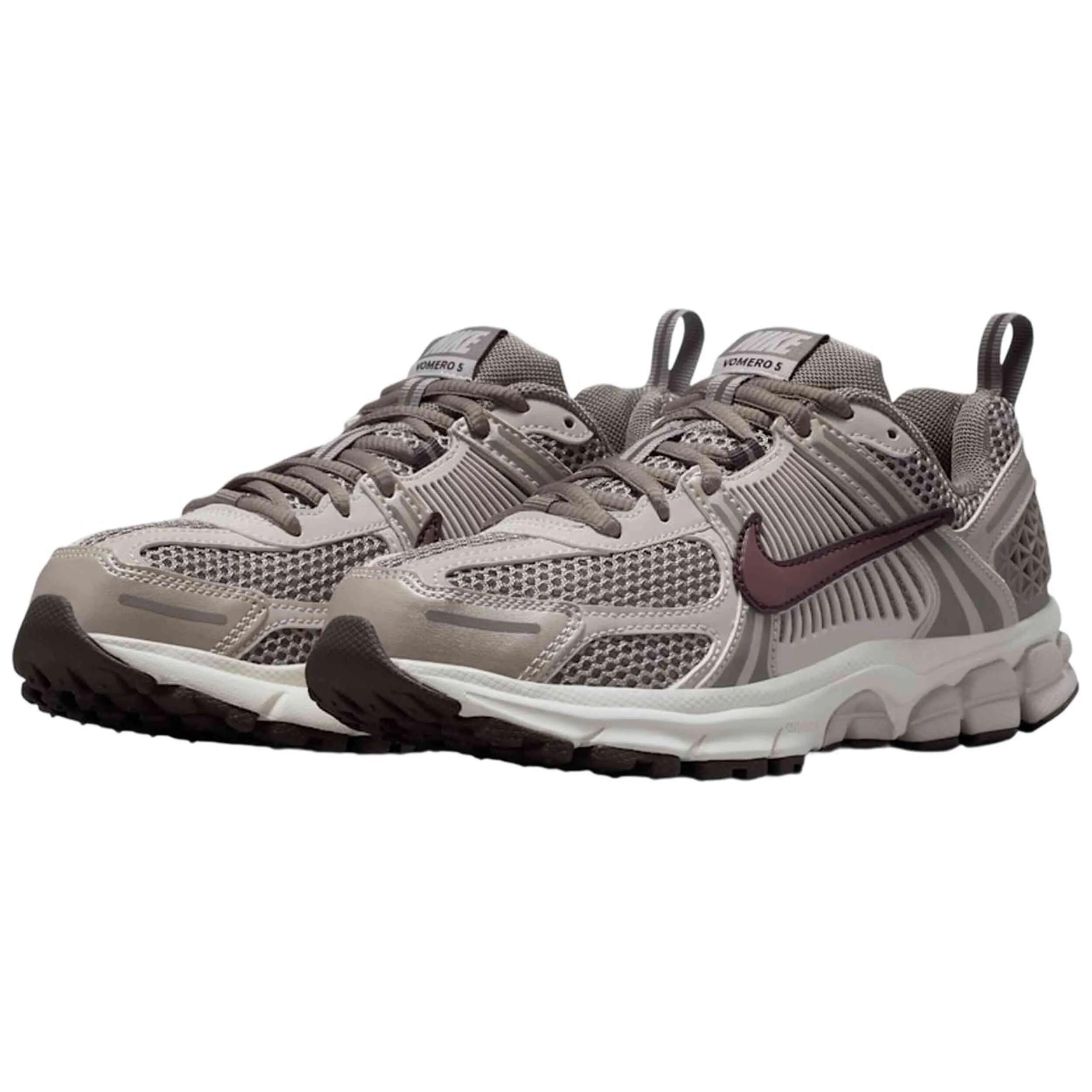 Baskets Nike modèle Zoom Vomero 5 "Marrón" pour homme 4/5