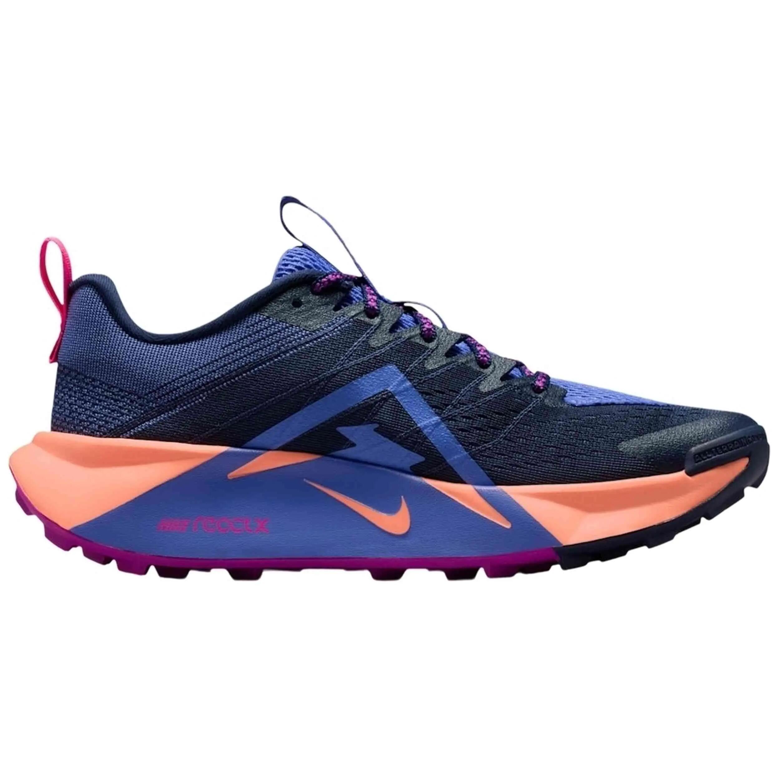 Zapatillas Nike modelo Wildhorse 10 "Midnight Navy Orange Pulse" para mujer 3/5