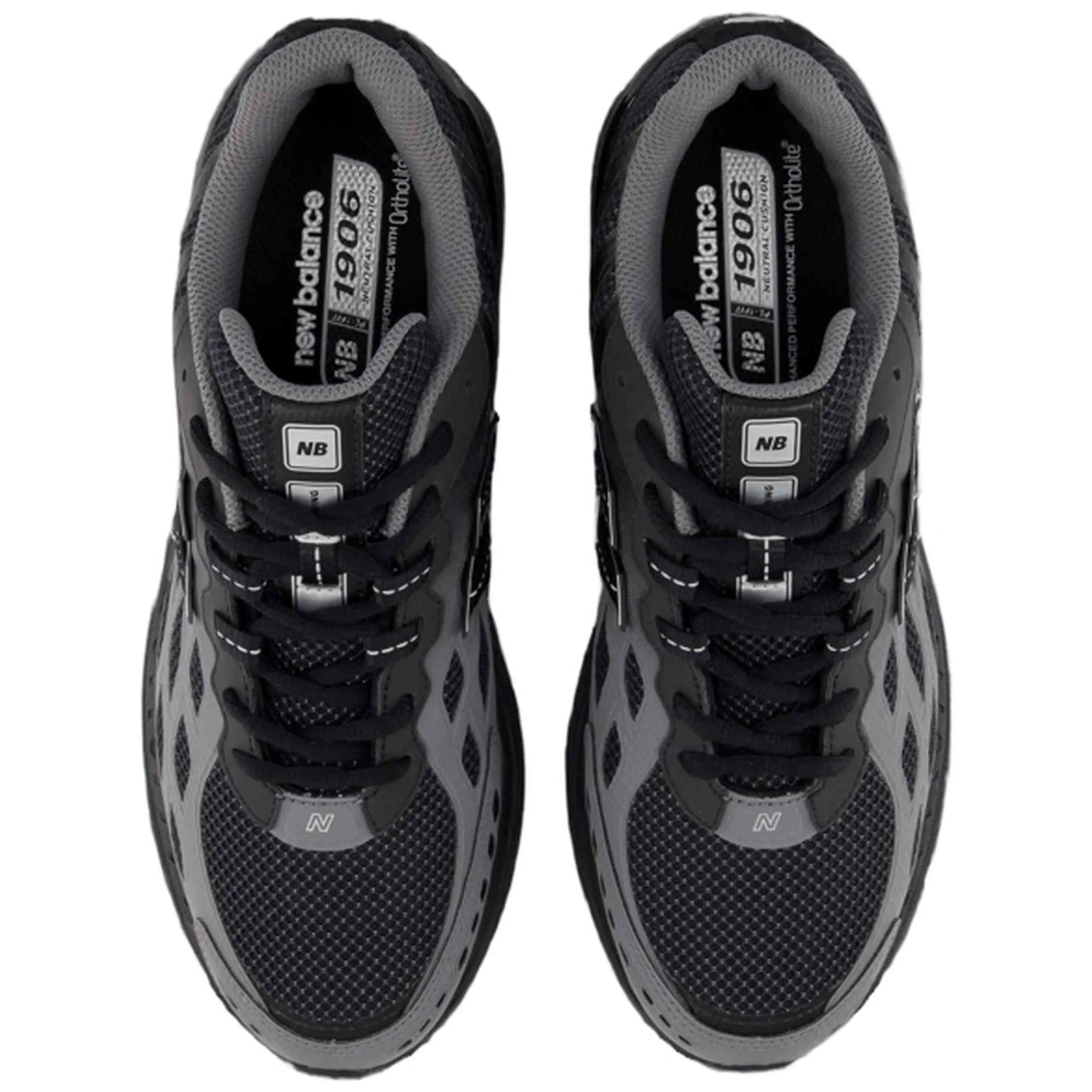 Zapatillas de running para hombre NEW BALANCE 1906 PHANTOM FIT Black / Grey 3/4