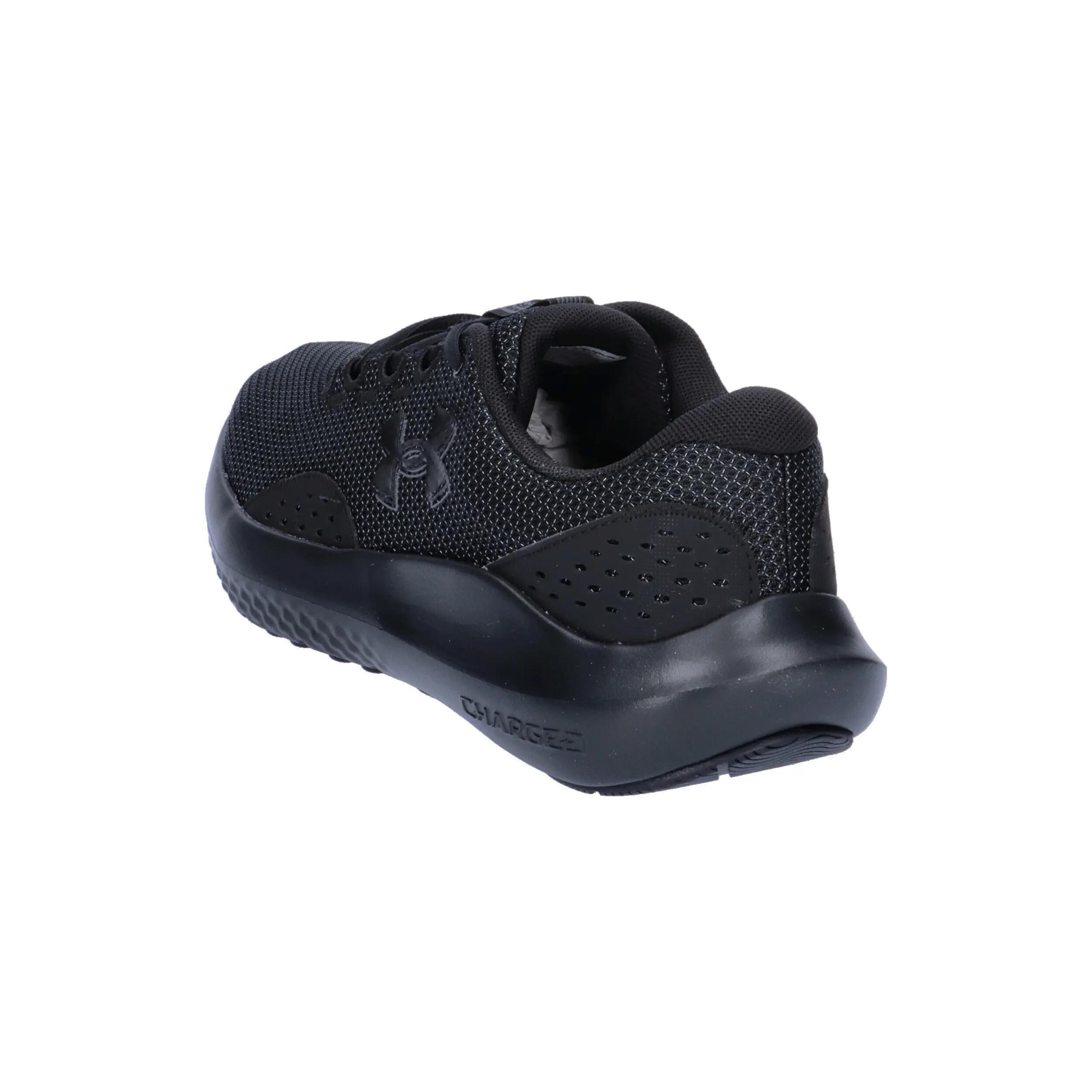 Sneakers Under Armour UA CHARGED SURGE 4, Zwart, Mannen 11/14