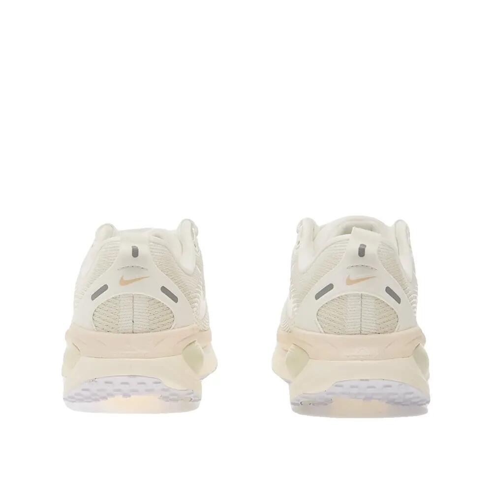 Chaussures de course Nike Vomero 18 4/6