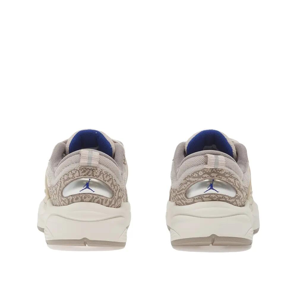 Sportschoenen Nike Trunner Grijs/Bruin 4/6