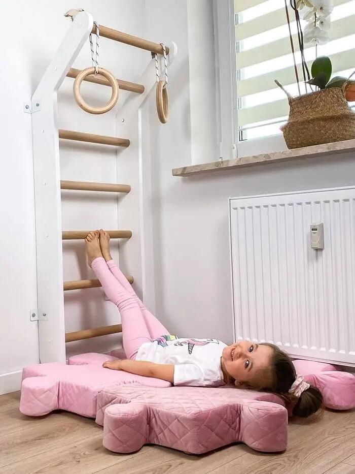 Drabinka gimnastyczna dla dzieci biała ścienna koła Toddler 2/7