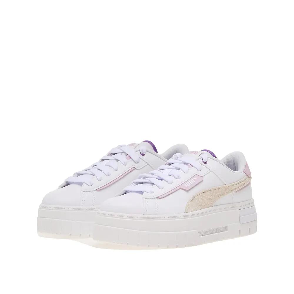 Mayze a crashé des baskets 5/6