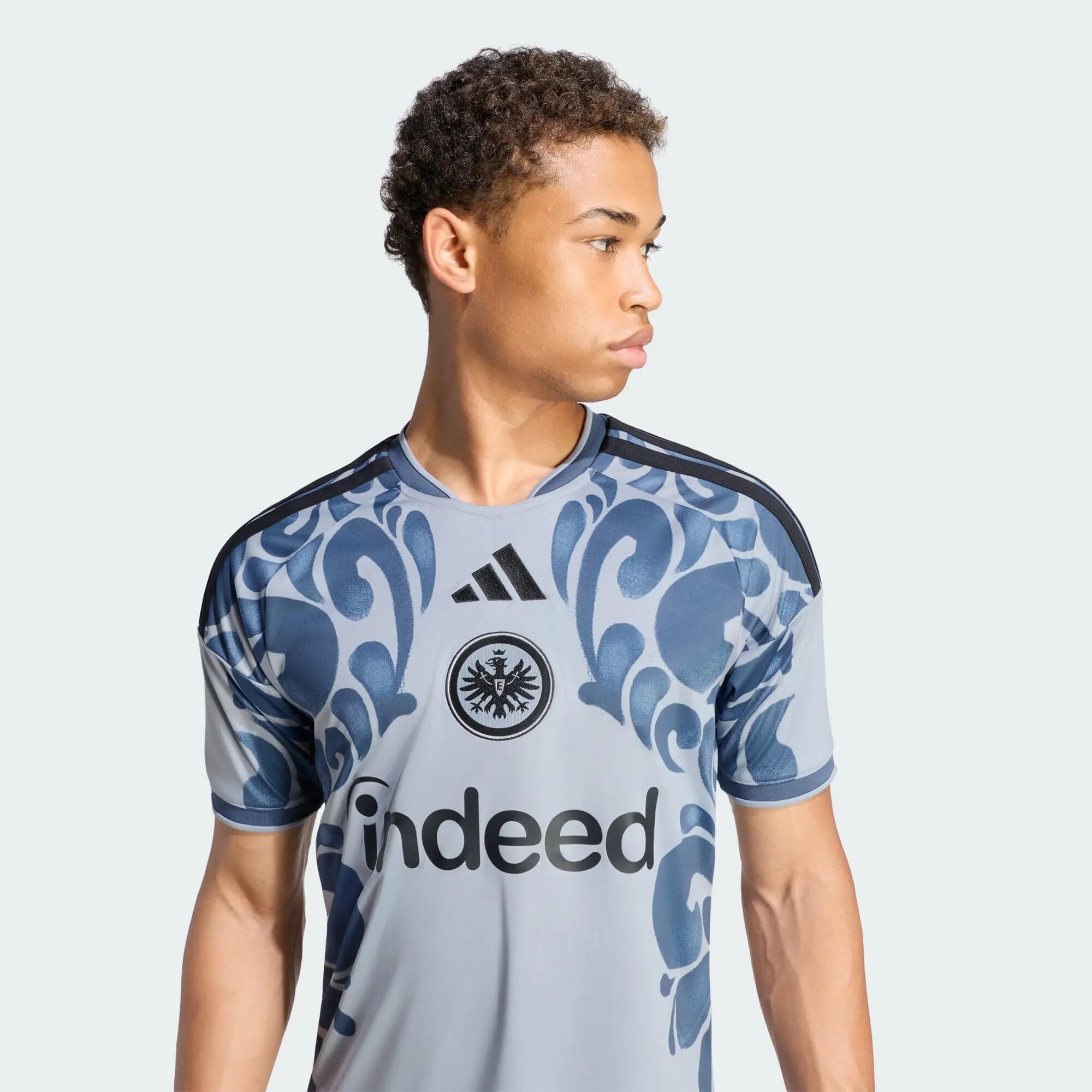 Eintracht Frankfurt 26/27 Ausweichtrikot 4/11
