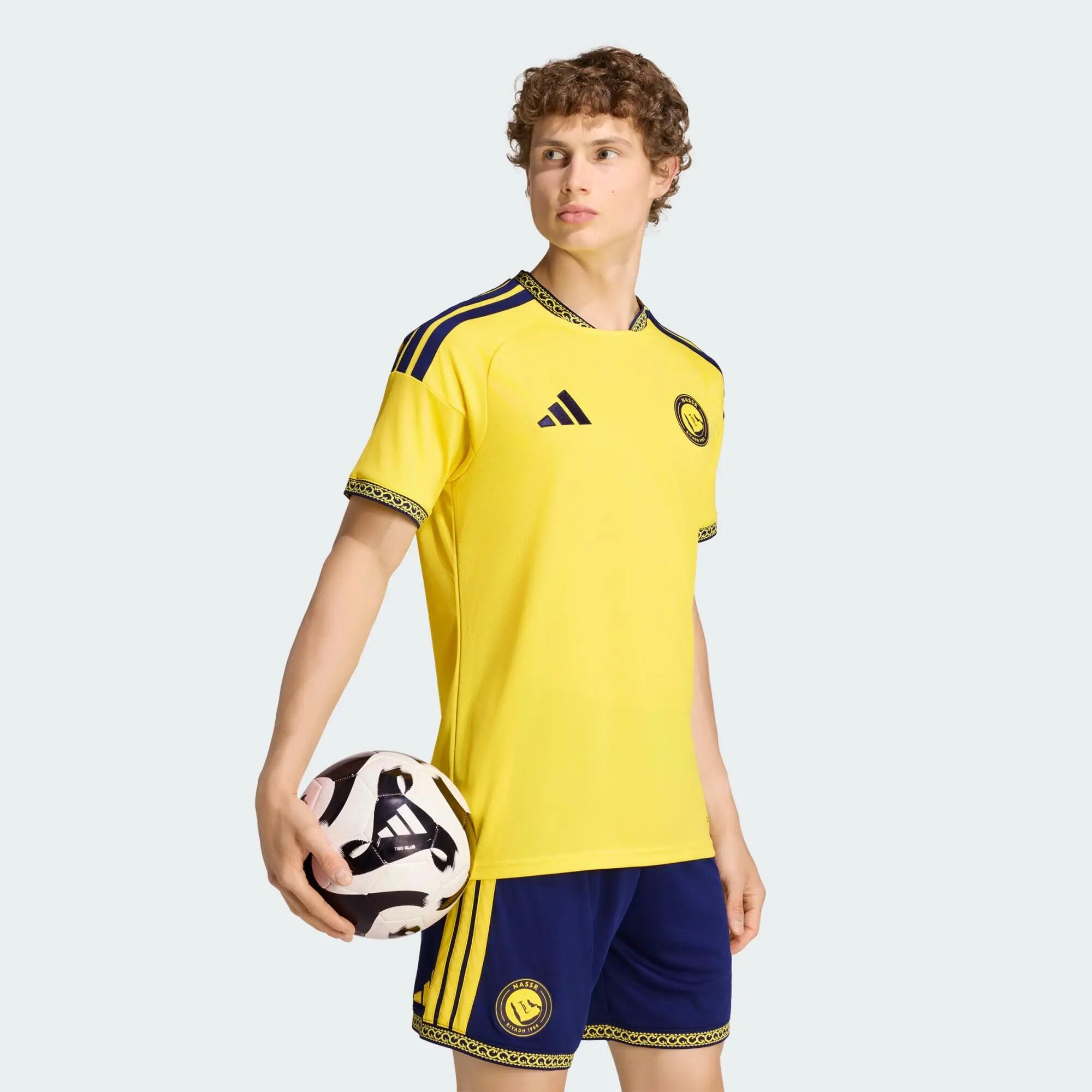 Al Nassr FC 26/27 hazai mez névvel és számmal 1/6