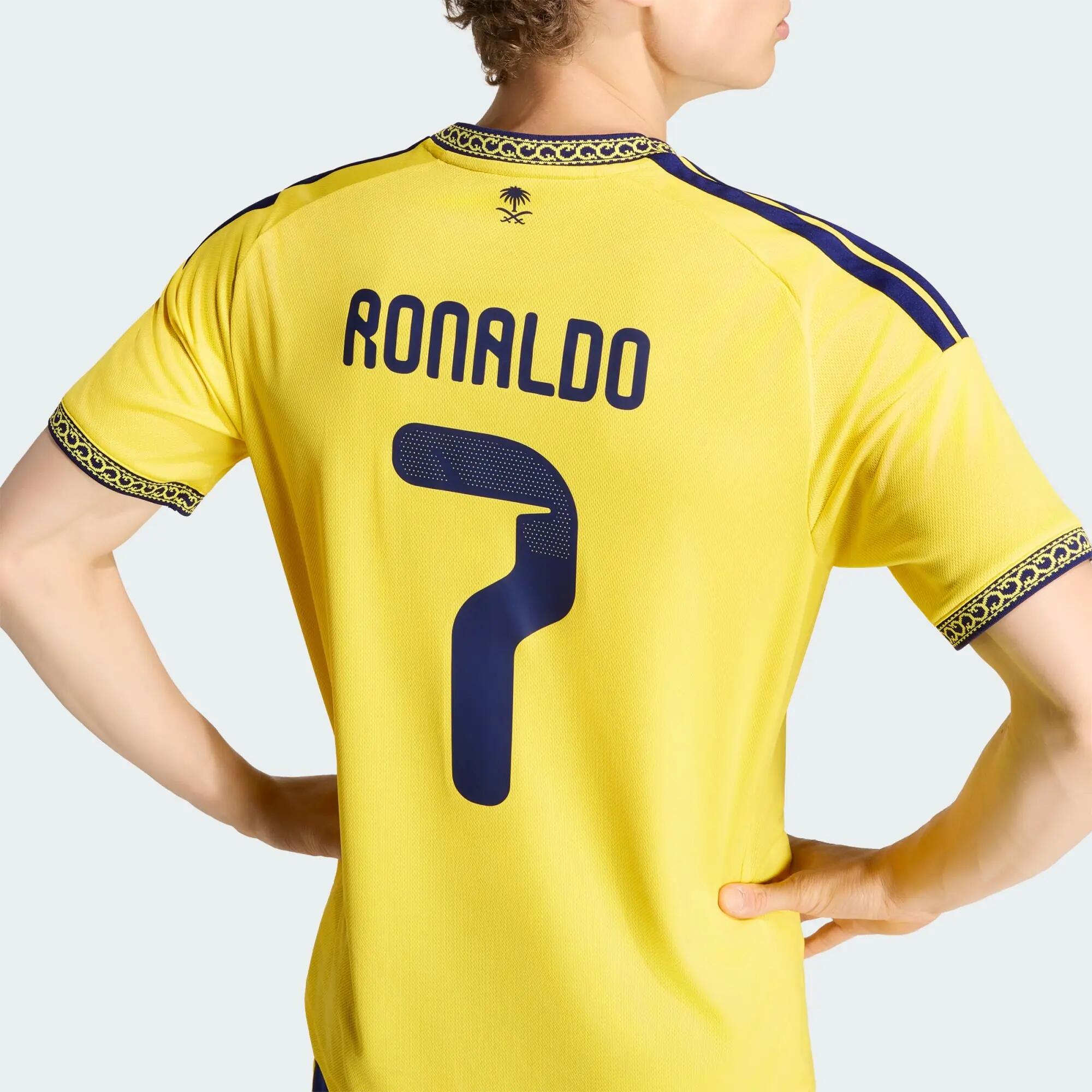 Al Nassr FC 26/27 hazai mez névvel és számmal 6/6