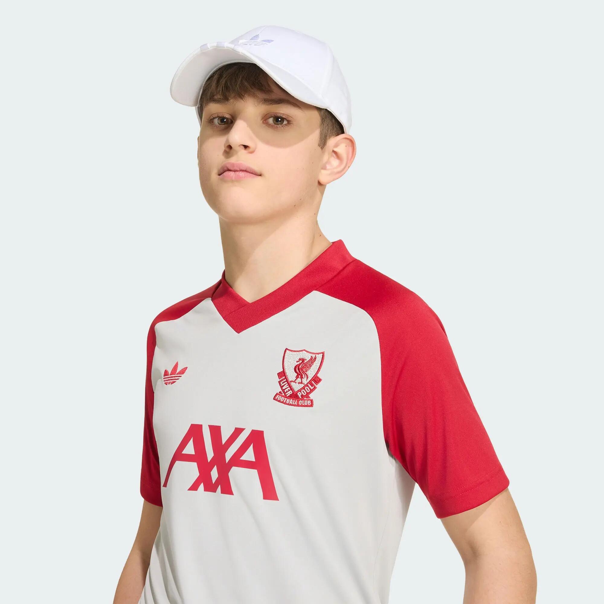Liverpool FC 26/27 meccs előtti mez gyerekeknek 6/10