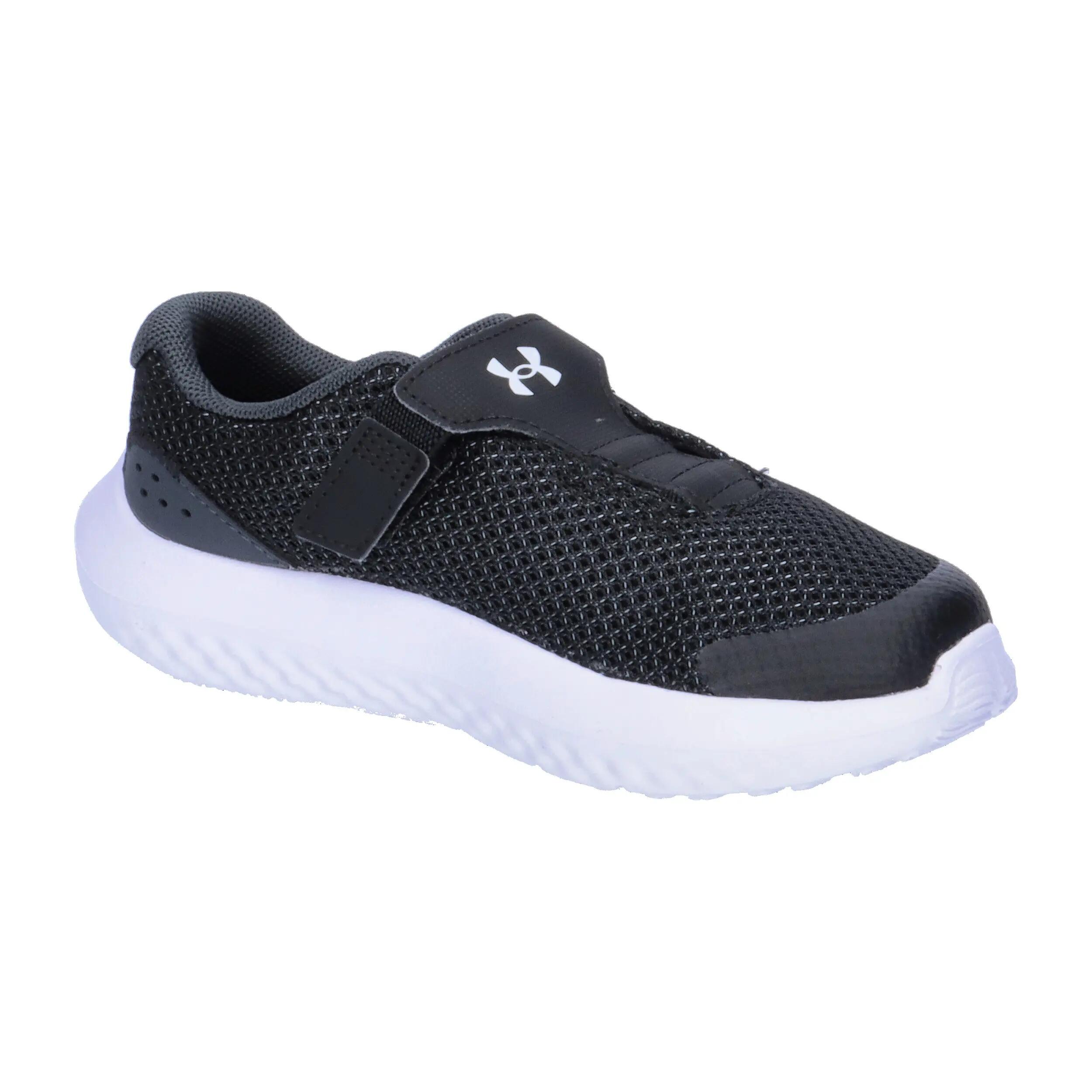 Calçado Under Armour Surge 4 AC Preto 8/14