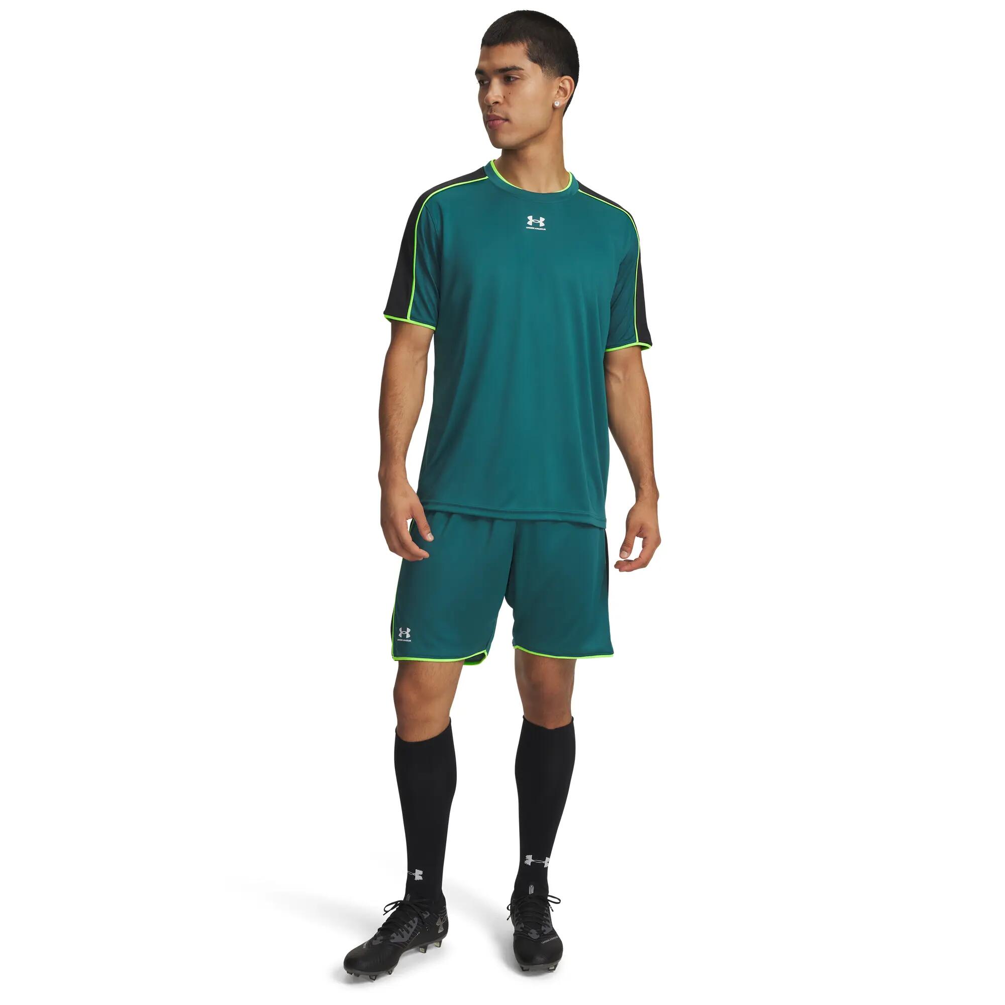 Short Homme Under Armour CHALLENGER TRAIN 7/7