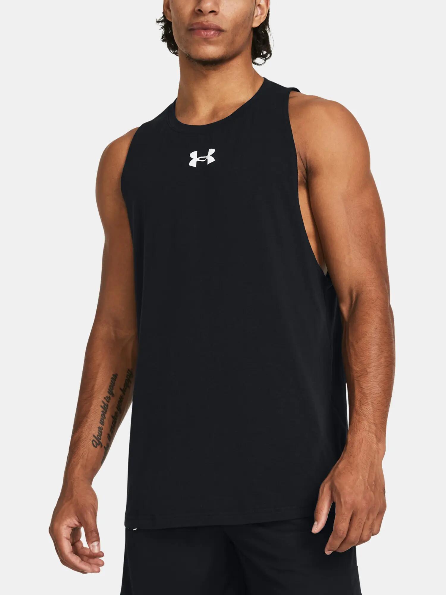 UNDER ARMOUR picture
