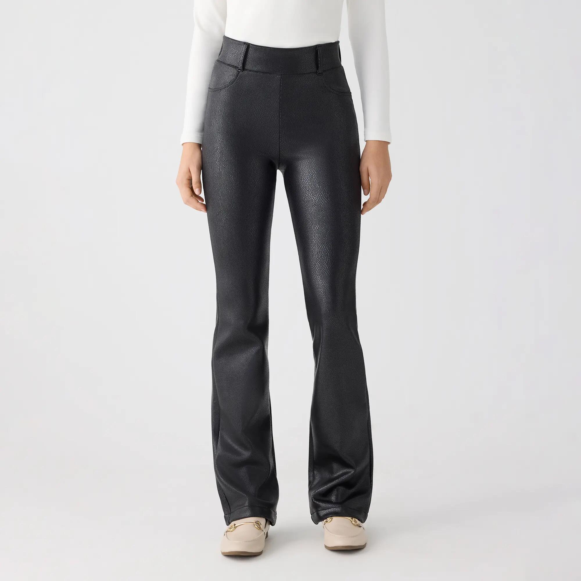 TÉRMICO Pantalones efecto piel acampanados push-up negro 3/6