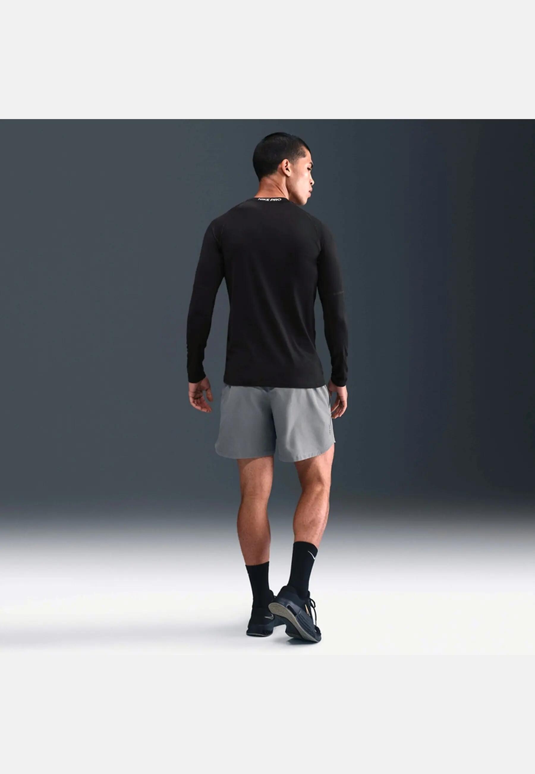 NIKE picture