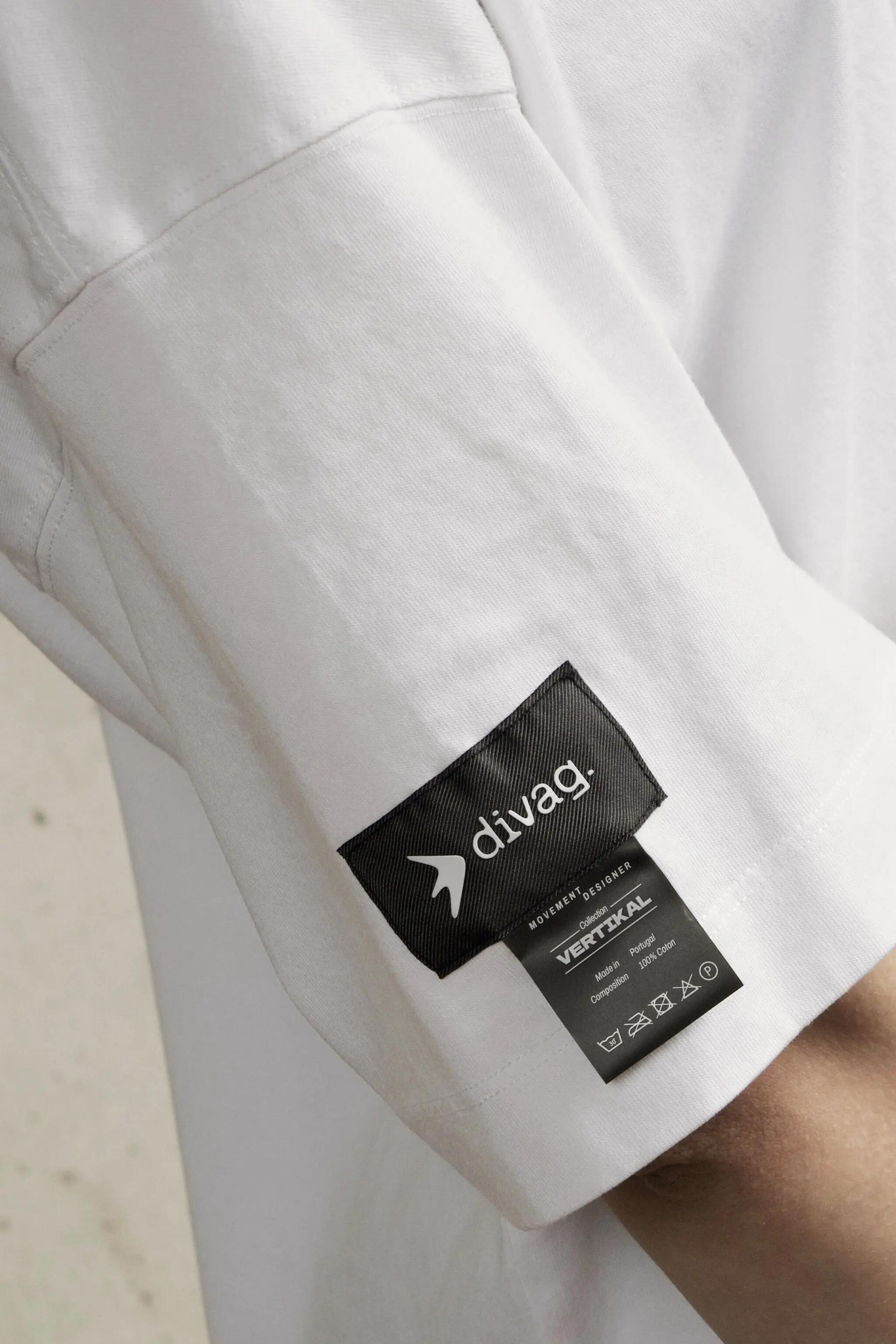 Le T-Shirt Vertikal 7/7